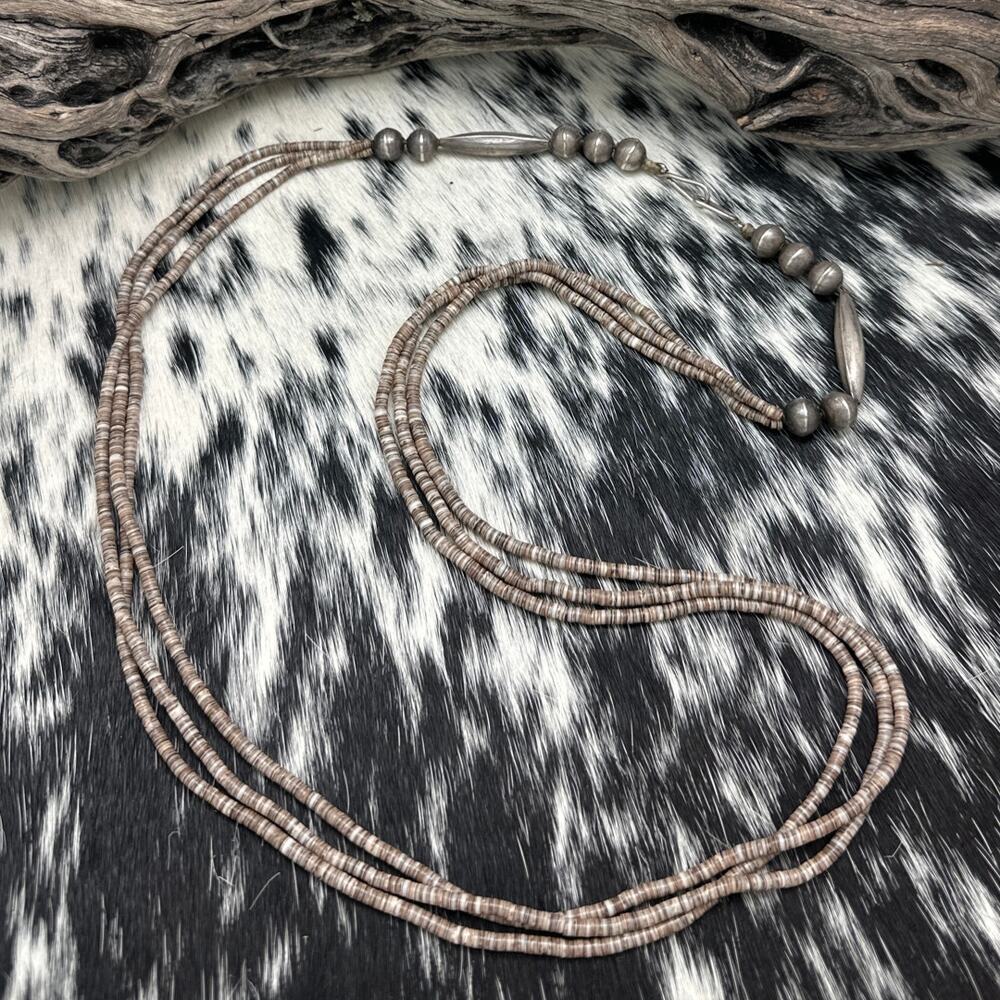 1950s NATIVE AMERICAN 3-Strand Heishi & Sterling Silver Bench Beads Necklace